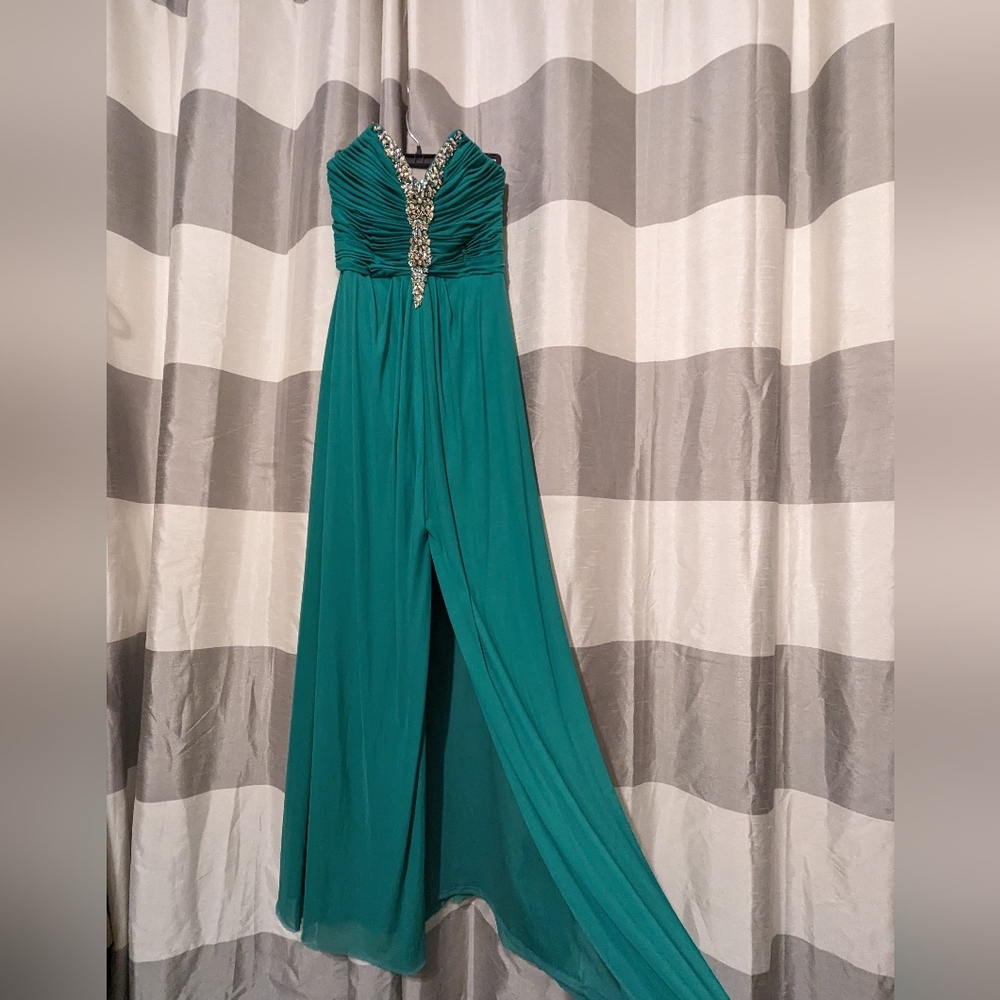 One by Eight Formal Gown Size 8, Teal with Colored Gems Prom - Picture 6 of 14
